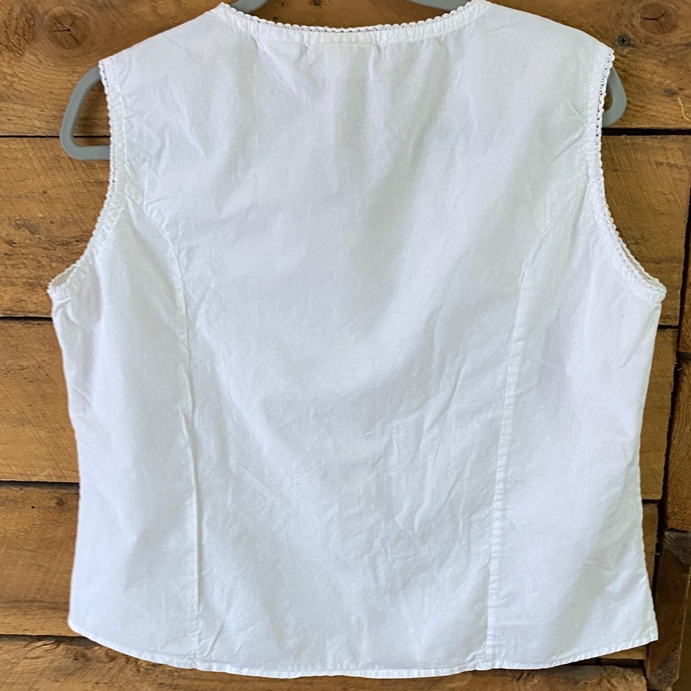 Faded Glory White Sleeveless Embroidered Button-Front Blouse - Picture 7 of 7